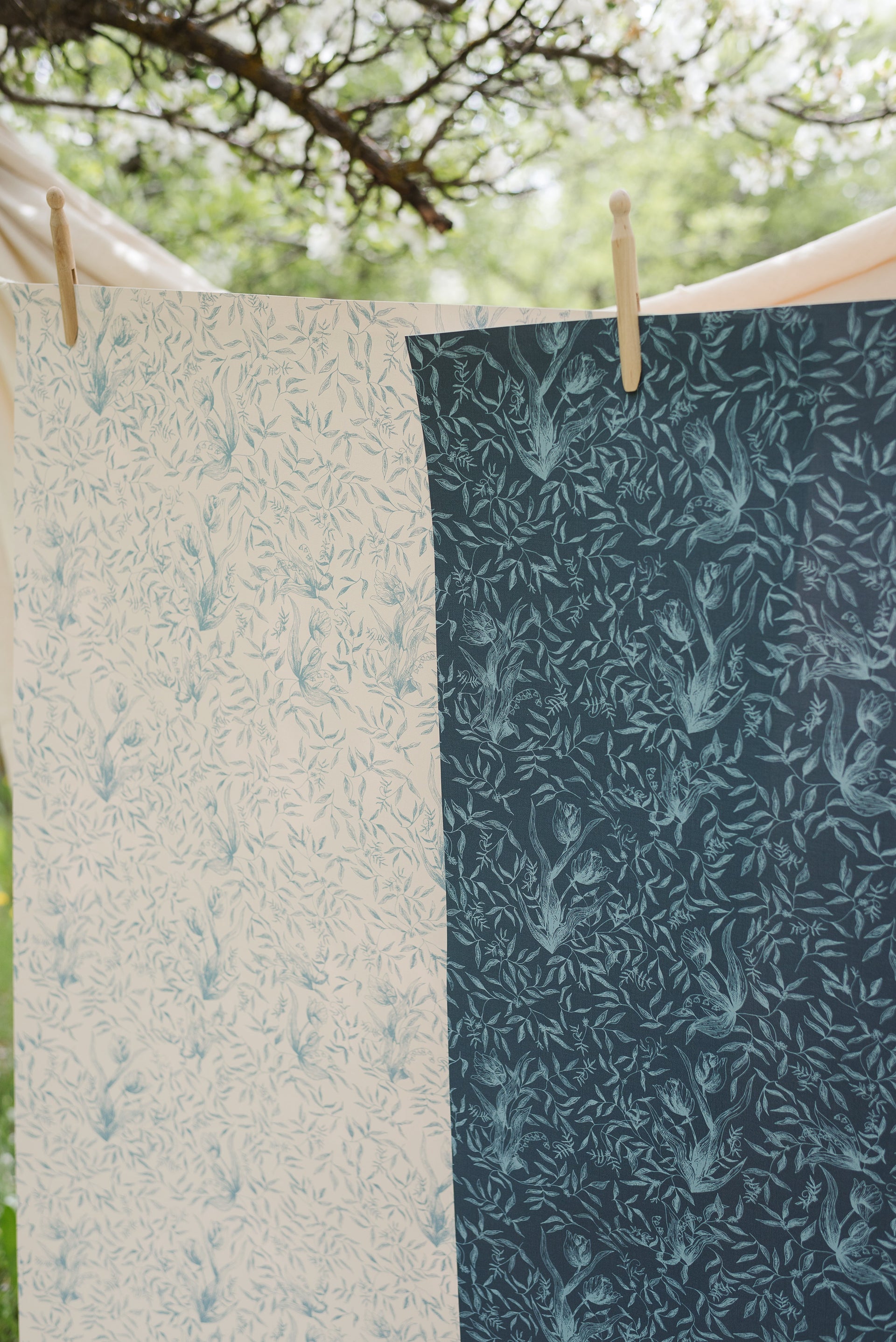 Austen Floral Cottagecore Wallpaper - White & Blue