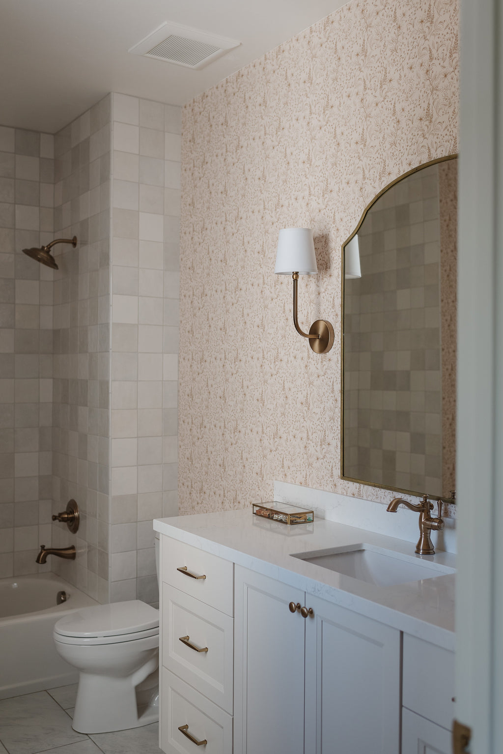 Collins Floral Wallpaper in Blue and Cream Vintage Cottagecore