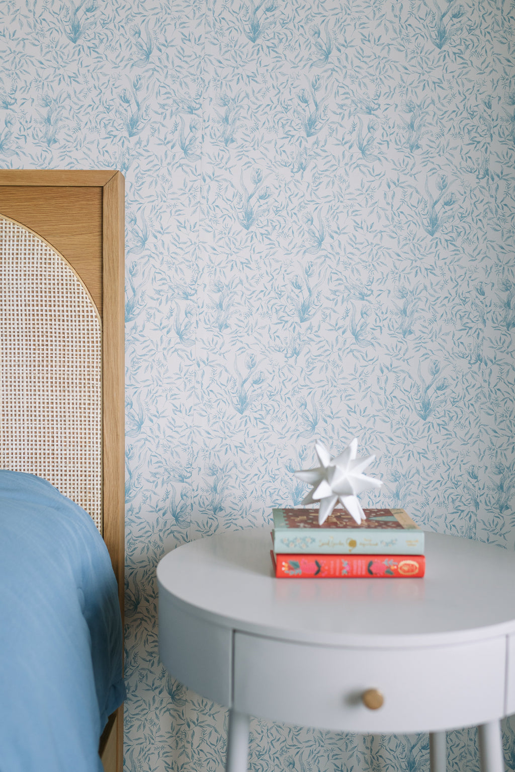 Austen Floral Cottagecore Wallpaper - White & Blue
