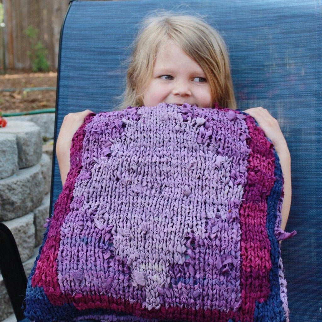 Ombre Chiffon Pillow DIY Knitting Pattern for Home Decor