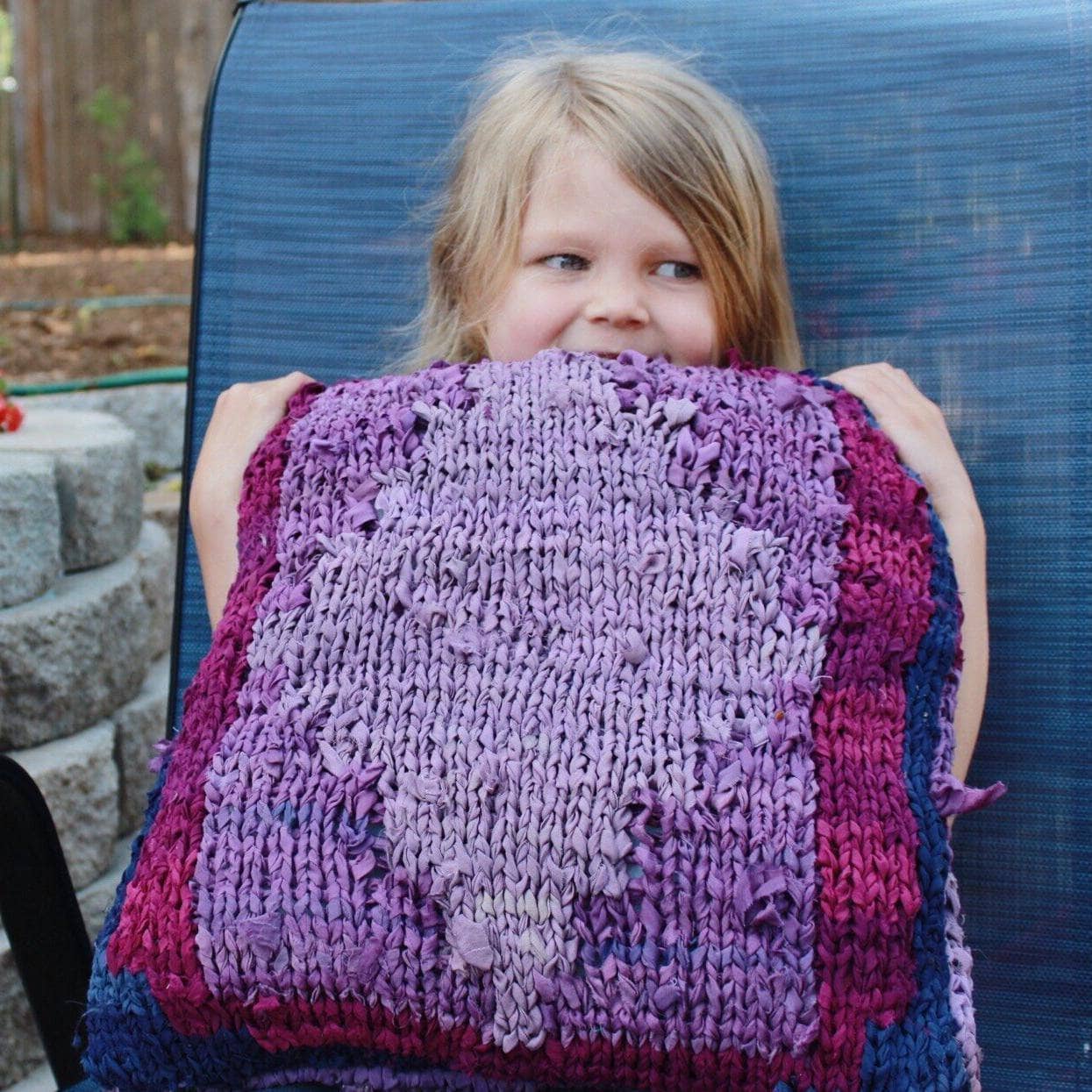 Ombre Chiffon Pillow DIY Knitting Pattern for Home Decor