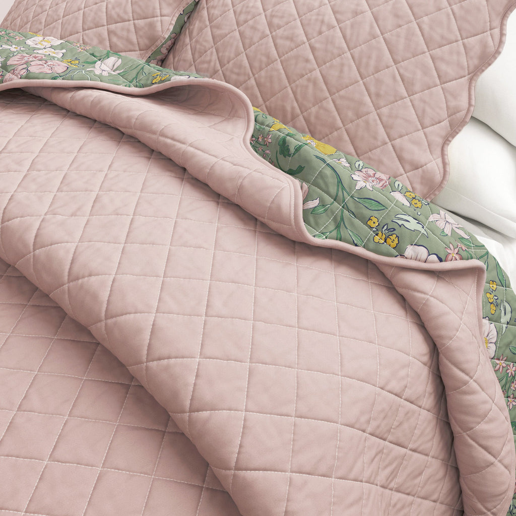 Floral Print Scalloped Edge Reversible Cotton Quilt Set - Image 6