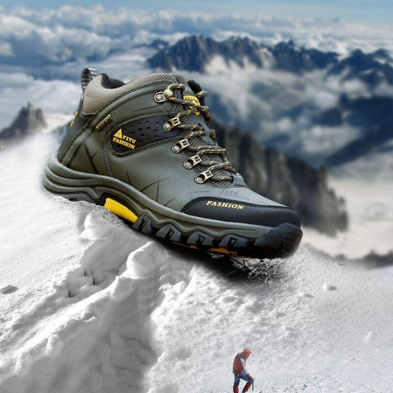 Men's olive green leather outdoor ankle snow boots with lace-up closure and high-traction soles.