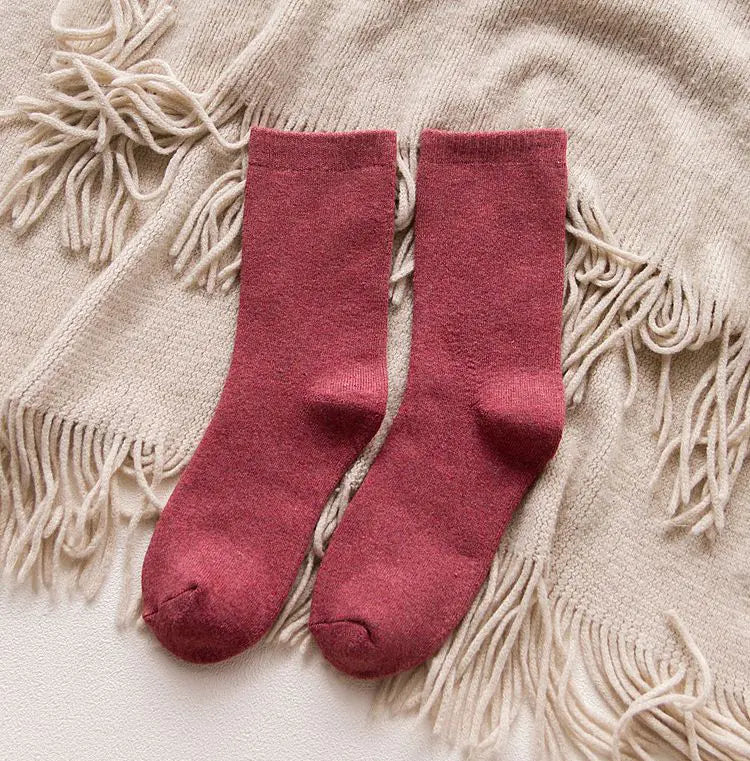 Women's Thick Cotton Thermal Crew Socks for Fall and Winter - Image 4