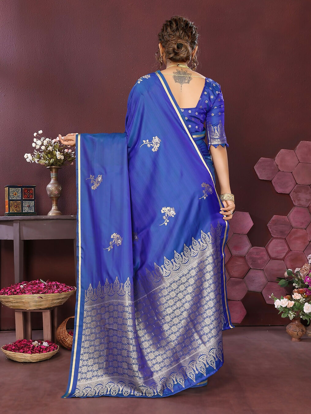 Blue Floral Banarasi Silk Saree with Unstitched Blouse Piece