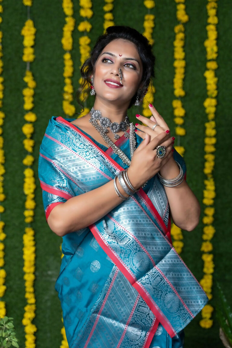 Teal Soft Handloom Silk Zari Woven Saree with Blouse