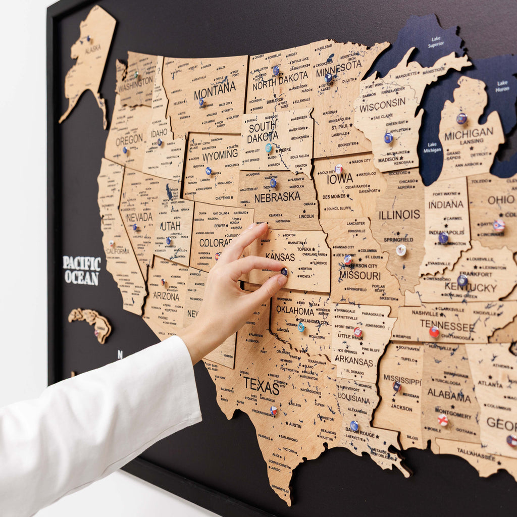 3D Wooden USA Map on Board in Gold