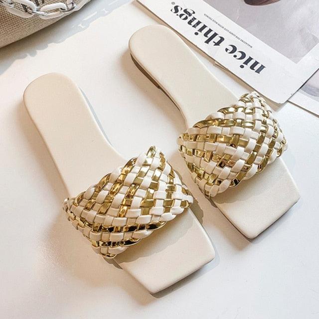 Women's Open-Toe Flat Sandals with Charm Detail Slip-On Beach Slides