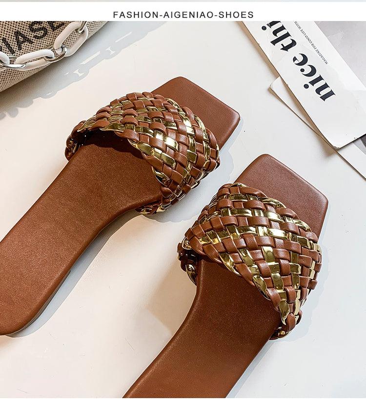Women's Open-Toe Flat Sandals with Charm Detail Slip-On Beach Slides