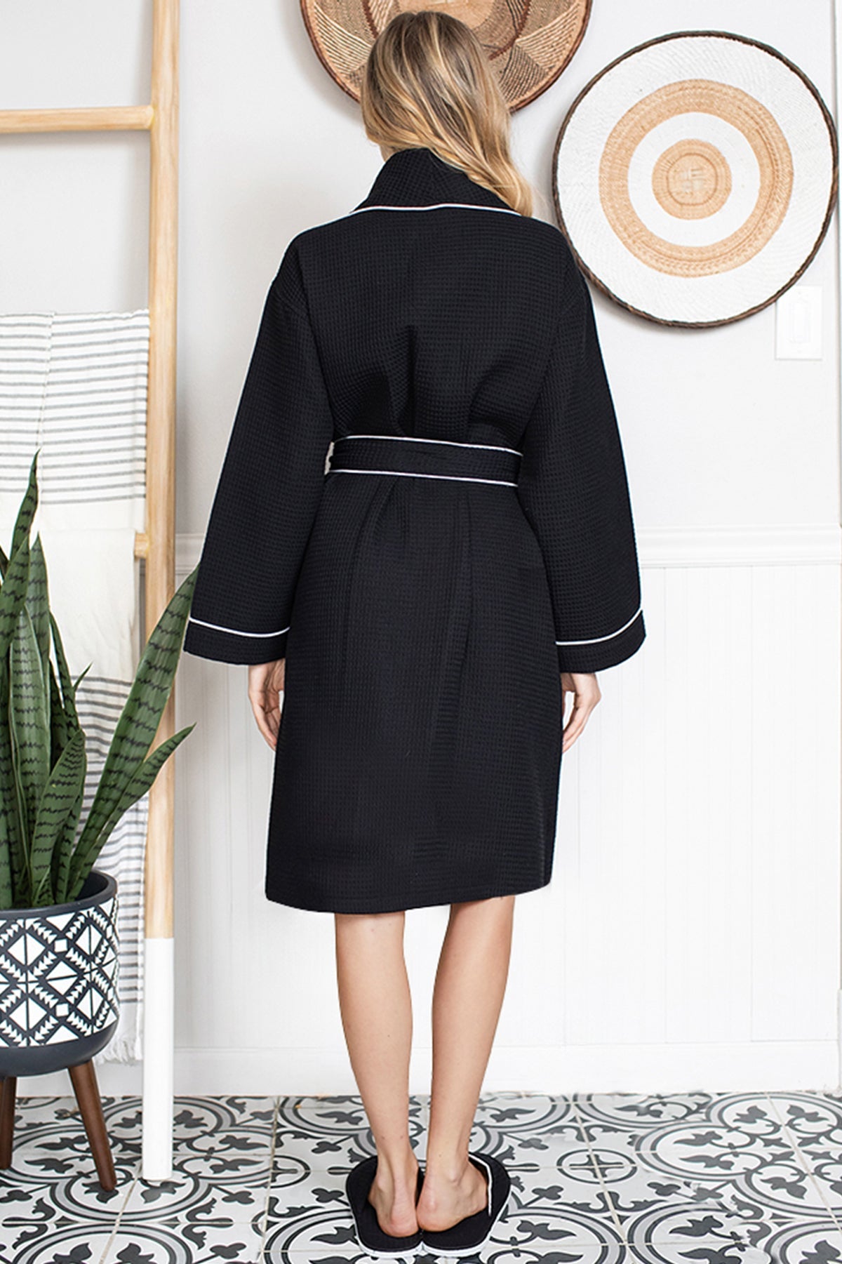 Women's Knee-Length Waffle Robe - Lightweight & Breezy Comfort