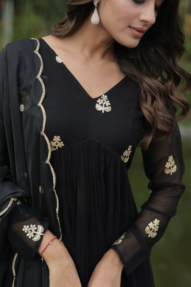 Jyoti Fashion Women's Black Faux Blooming Embroidered Kurta with Trouser & Dupatta