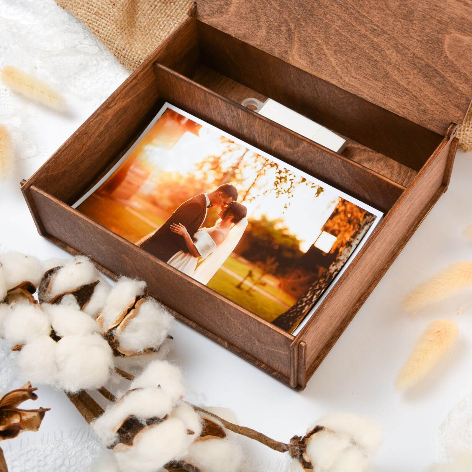Luxury Wooden Wedding Photo Keepsake Box for Treasured Memories