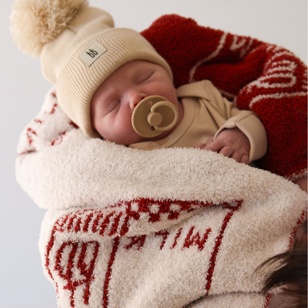 Plush Milk Print Microfiber Baby Blanket Soft Cream and Red - Image 3