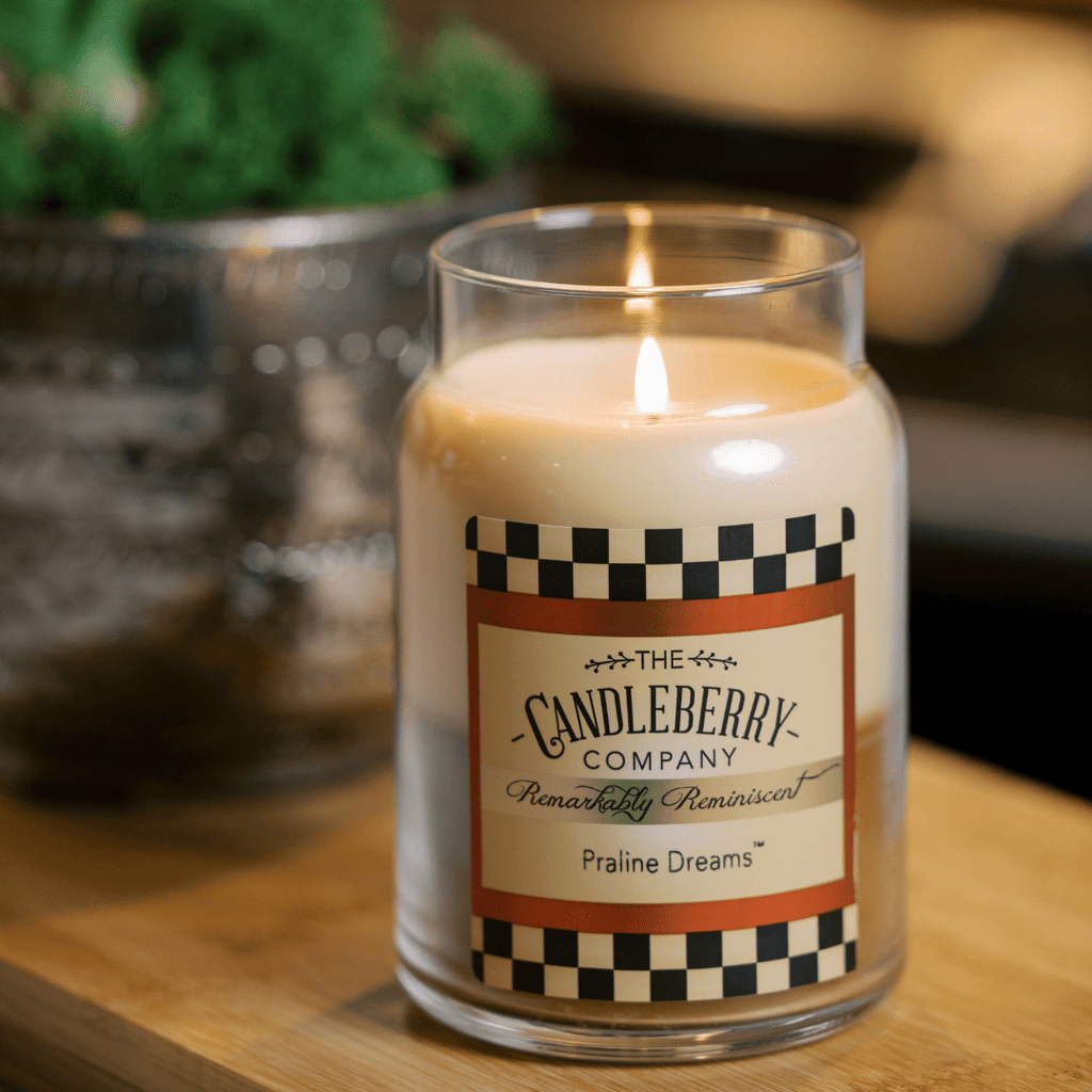 Praline Dreams™ Large Jar Candle | 135-Hour Burn Time