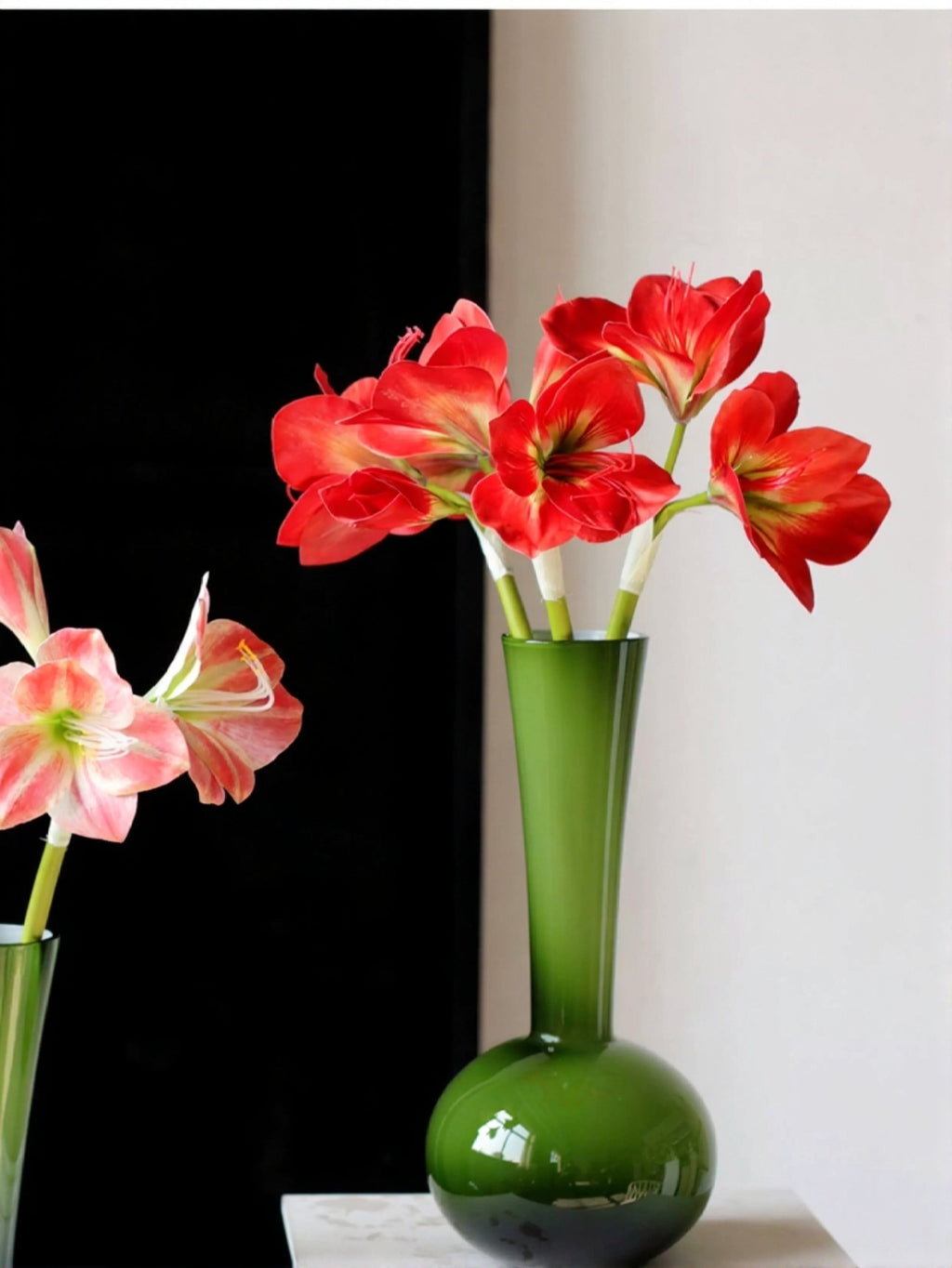 Elegant Amaryllis Stem – 26.5"