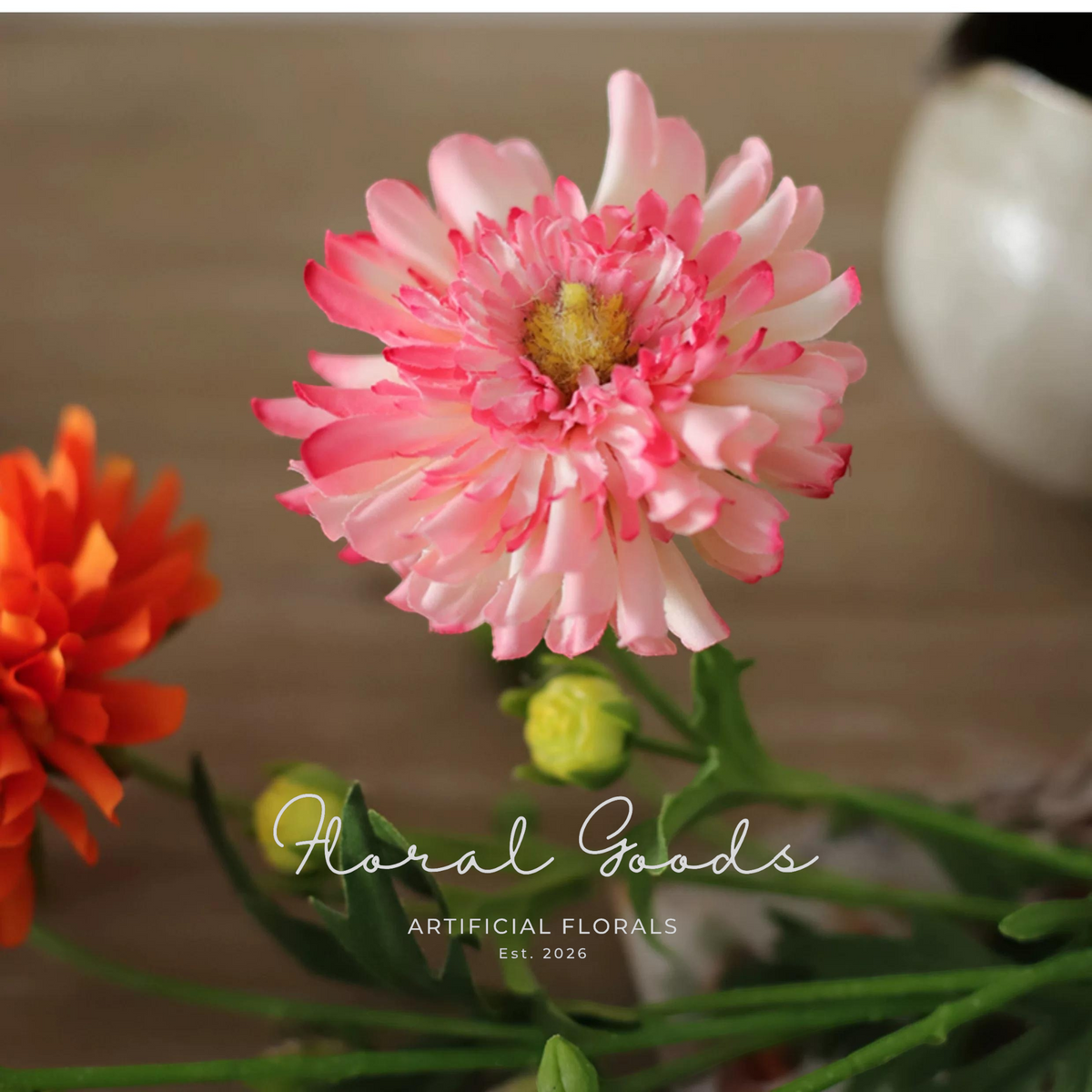 Playful Zinnia Stem – 22"