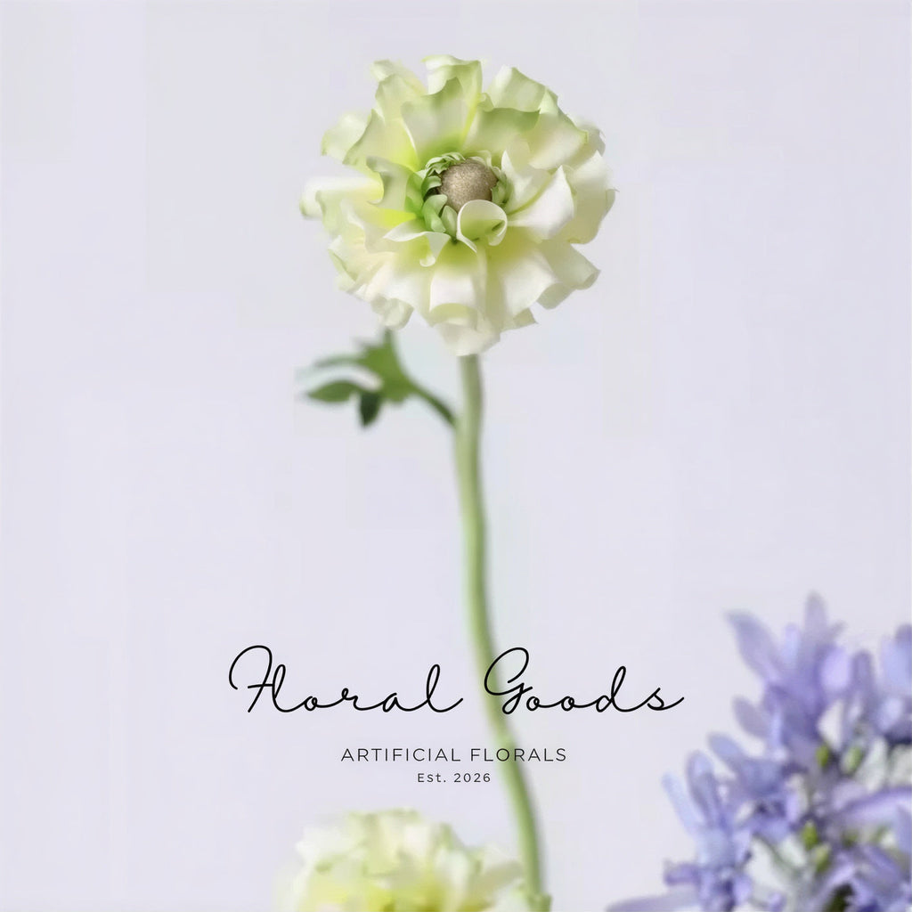 Statement Ranunculus Stem – 18.1"