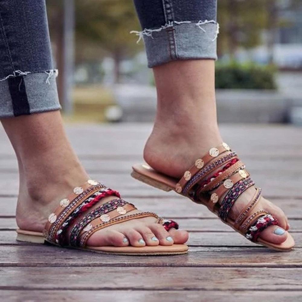 Bohemian Leather Toe Ring Sandals for Summer Beach Fashion