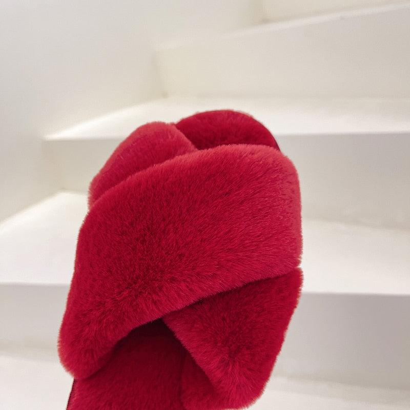 Women’s Faux Fur Cross-Strap Indoor Slides with Memory Foam