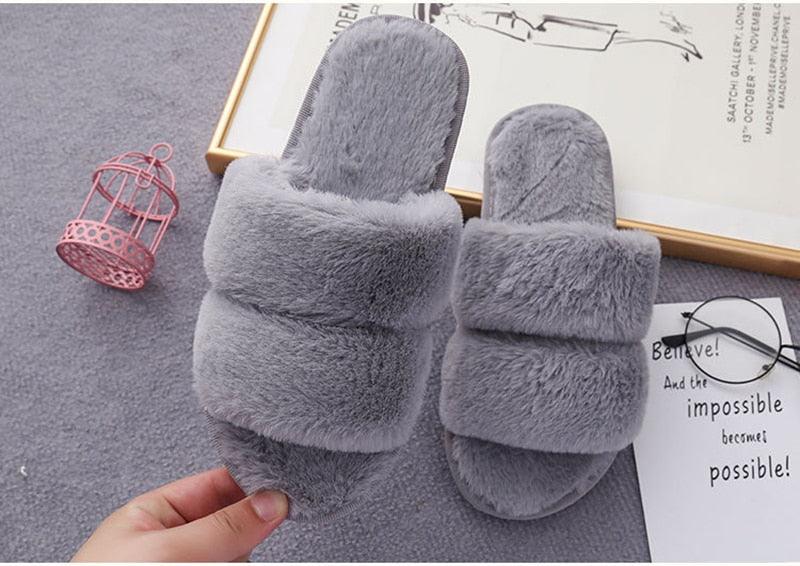 Women’s Faux Fur Cross-Strap Indoor Slides with Memory Foam