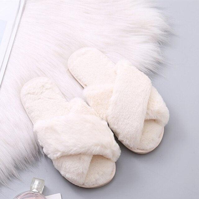 Women’s Faux Fur Cross-Strap Indoor Slides with Memory Foam
