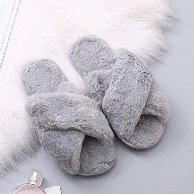 Women’s Faux Fur Cross-Strap Indoor Slides with Memory Foam