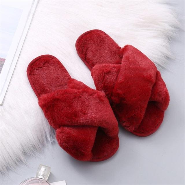 Women’s Faux Fur Cross-Strap Indoor Slides with Memory Foam