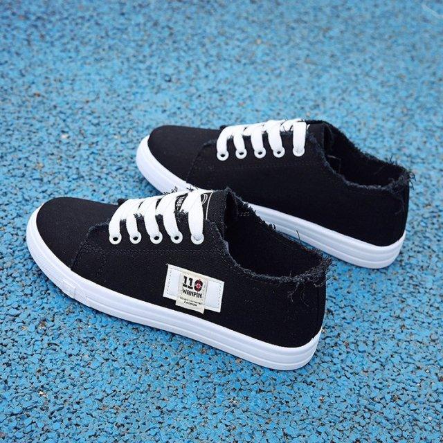 Women's Embroidered White Sneakers Floral PU Leather Low Top Shoes