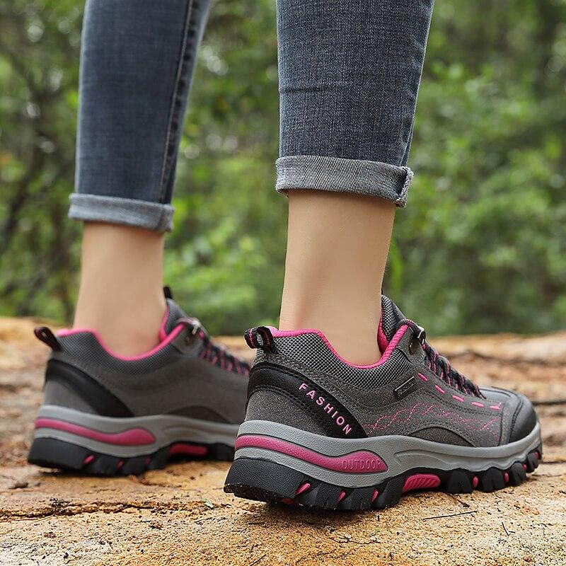 Women's Leather Hiking Boots, Anti-Slip Ankle Shoes for Winter