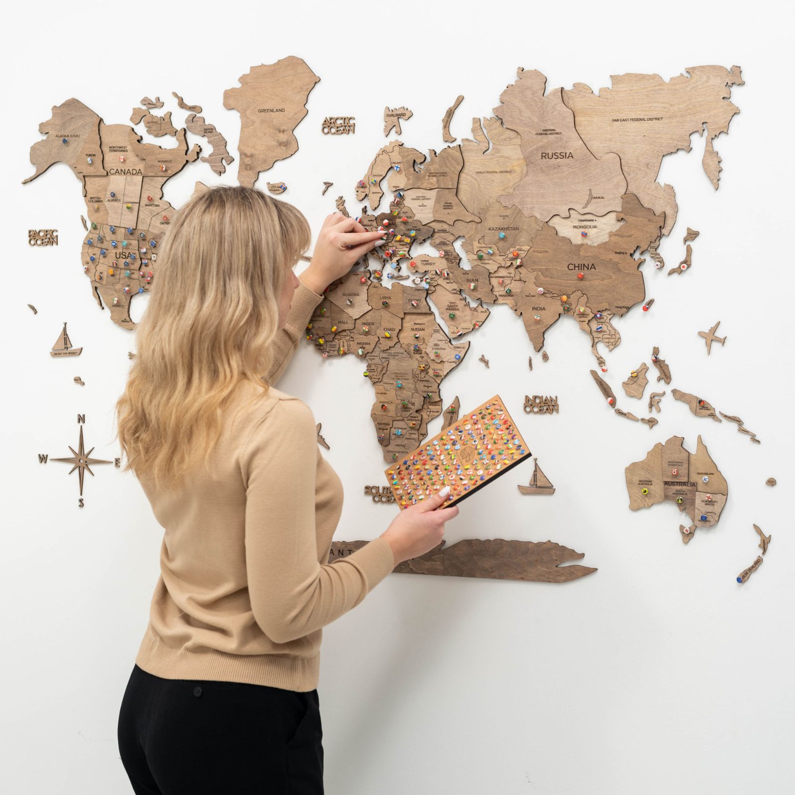 Decorative Multi-colored Flags Push Pins for Travel Maps
