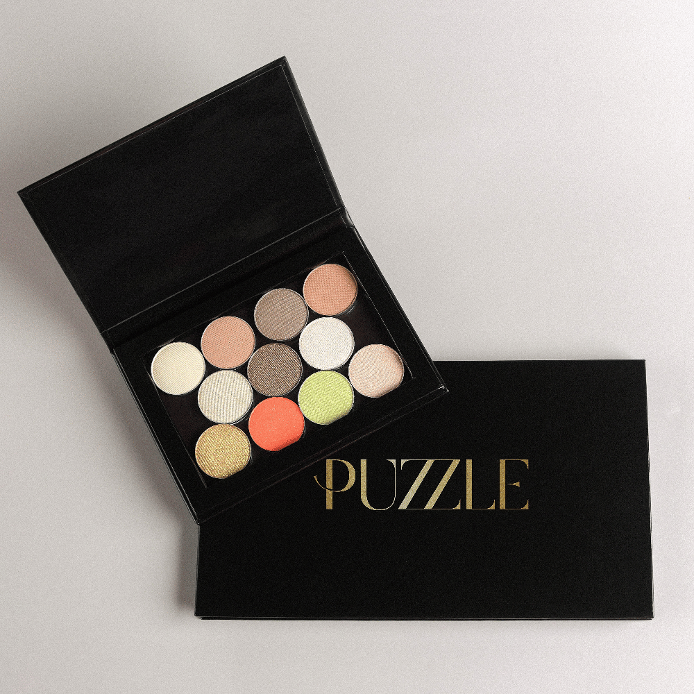 Small black empty magnetic palette for eyeshadow and blush organization