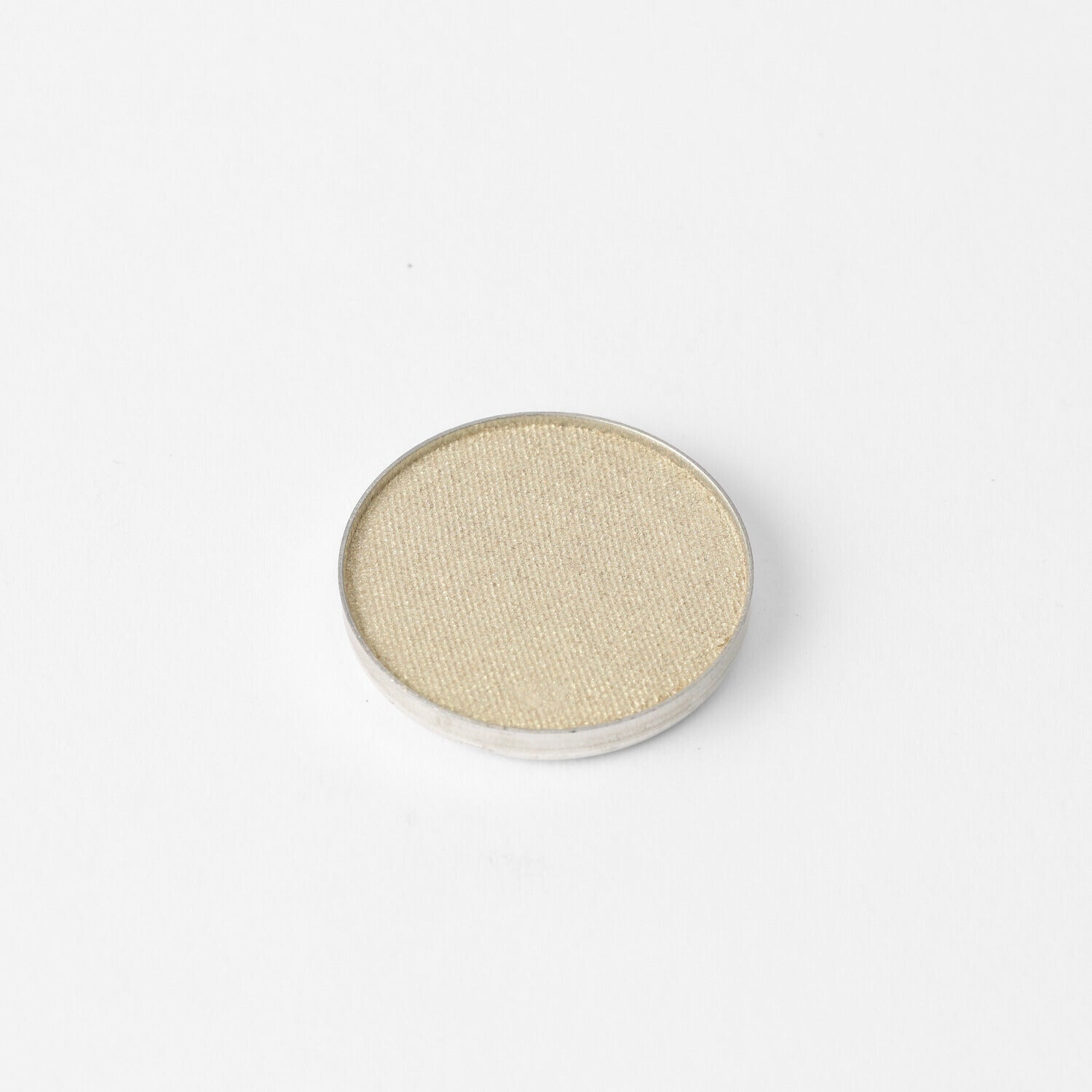 Glow Pressed Eyeshadow: Buildable Long-Lasting Luminous Pigment