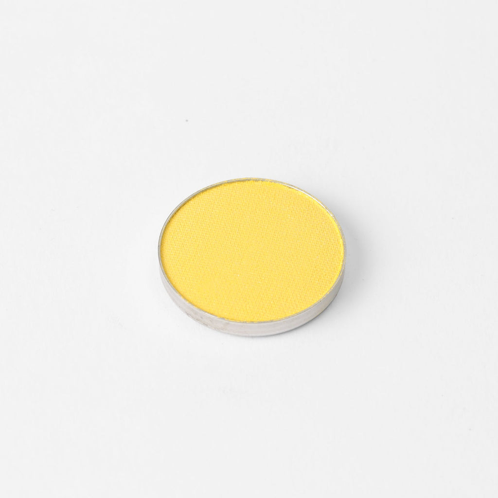 Glow Pressed Eyeshadow: Buildable Long-Lasting Luminous Pigment