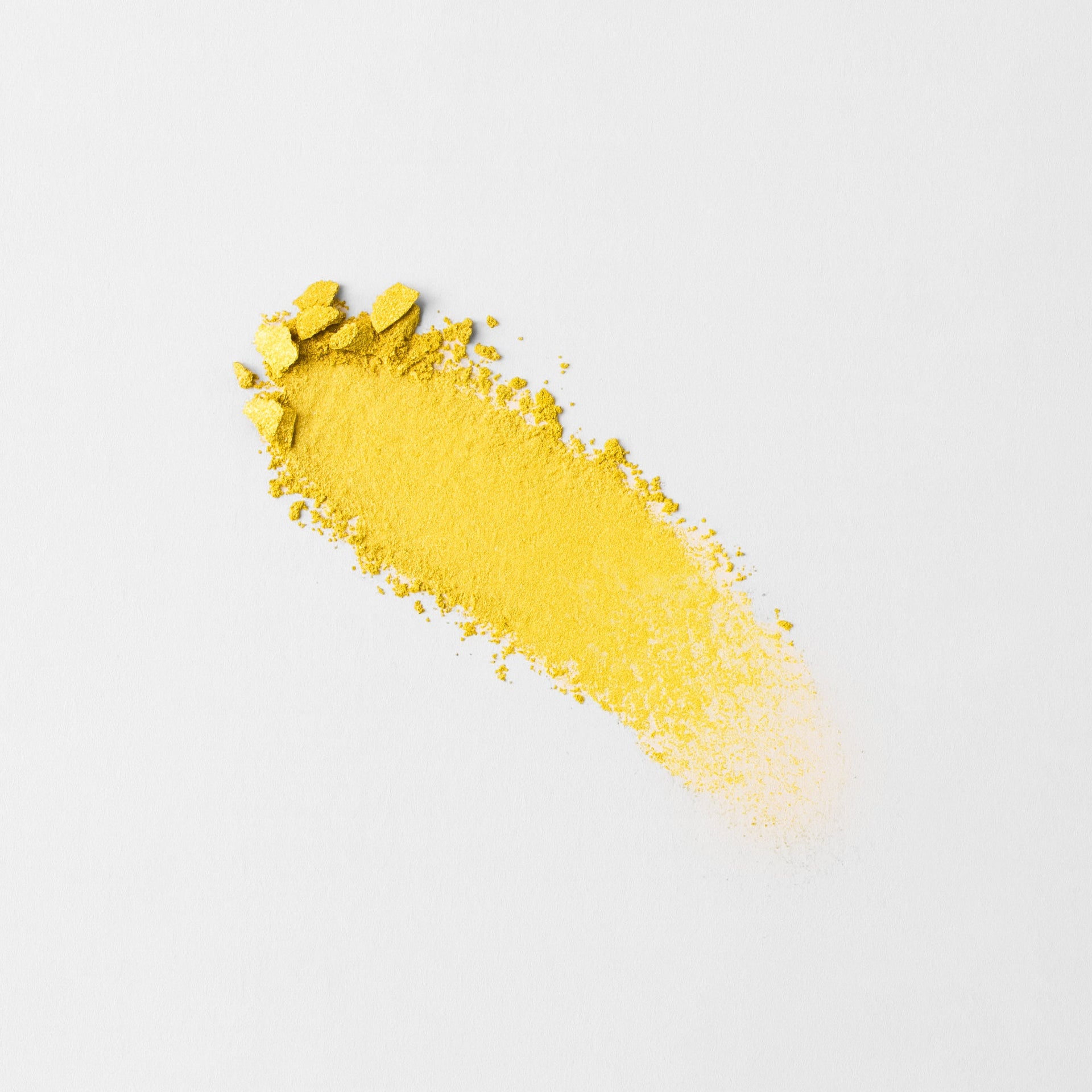 Glow Pressed Eyeshadow: Buildable Long-Lasting Luminous Pigment
