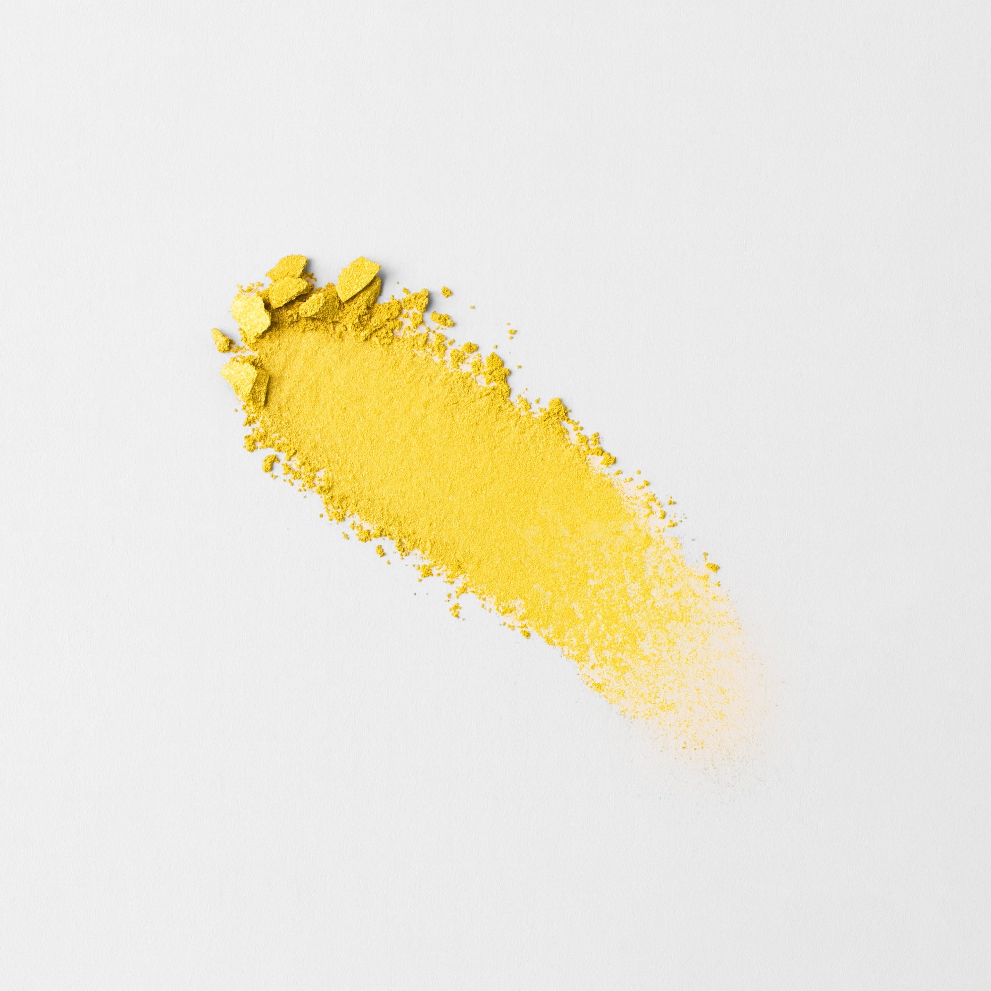 Glow Pressed Eyeshadow: Buildable Long-Lasting Luminous Pigment