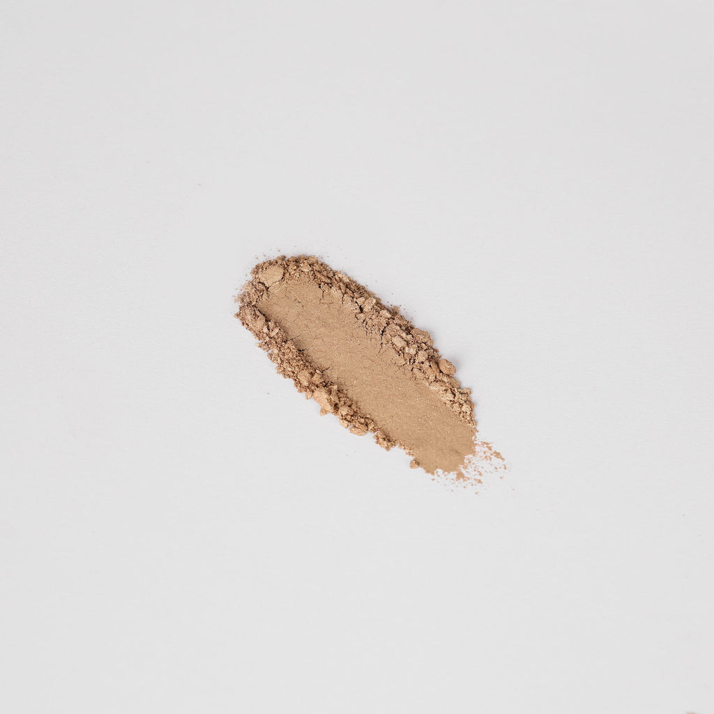 Glow Pressed Eyeshadow: Buildable Long-Lasting Luminous Pigment