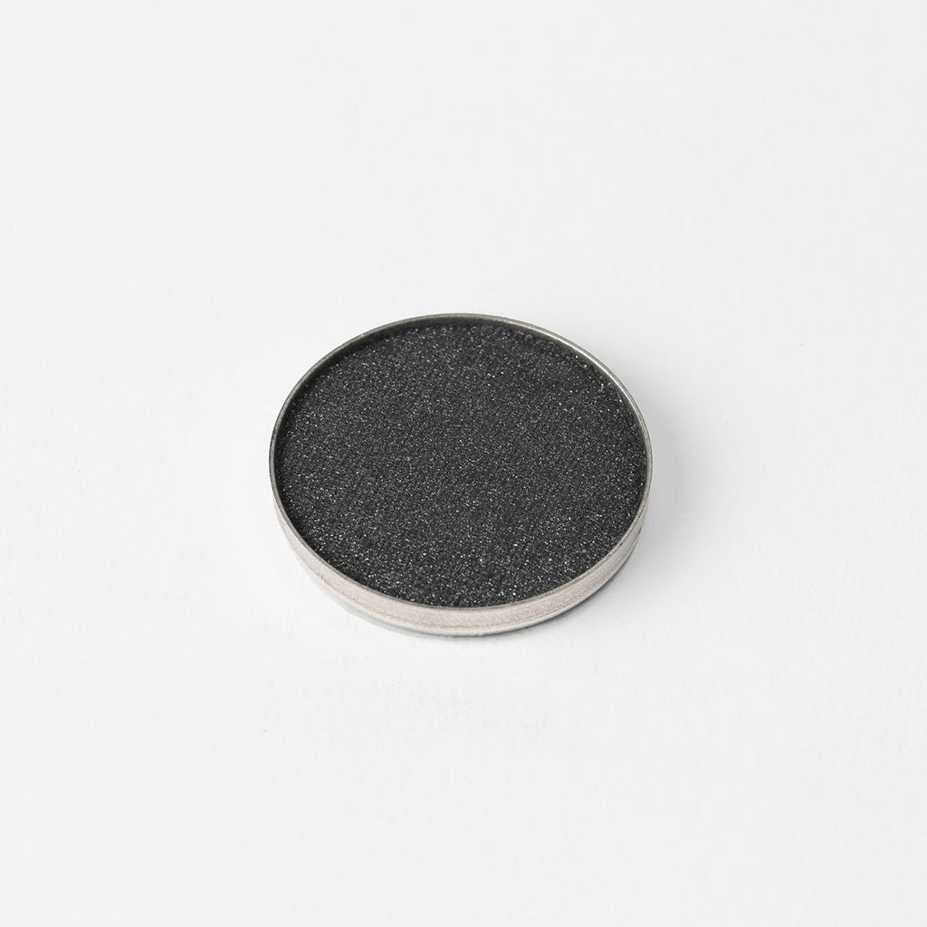 Glow Pressed Eyeshadow: Buildable Long-Lasting Luminous Pigment
