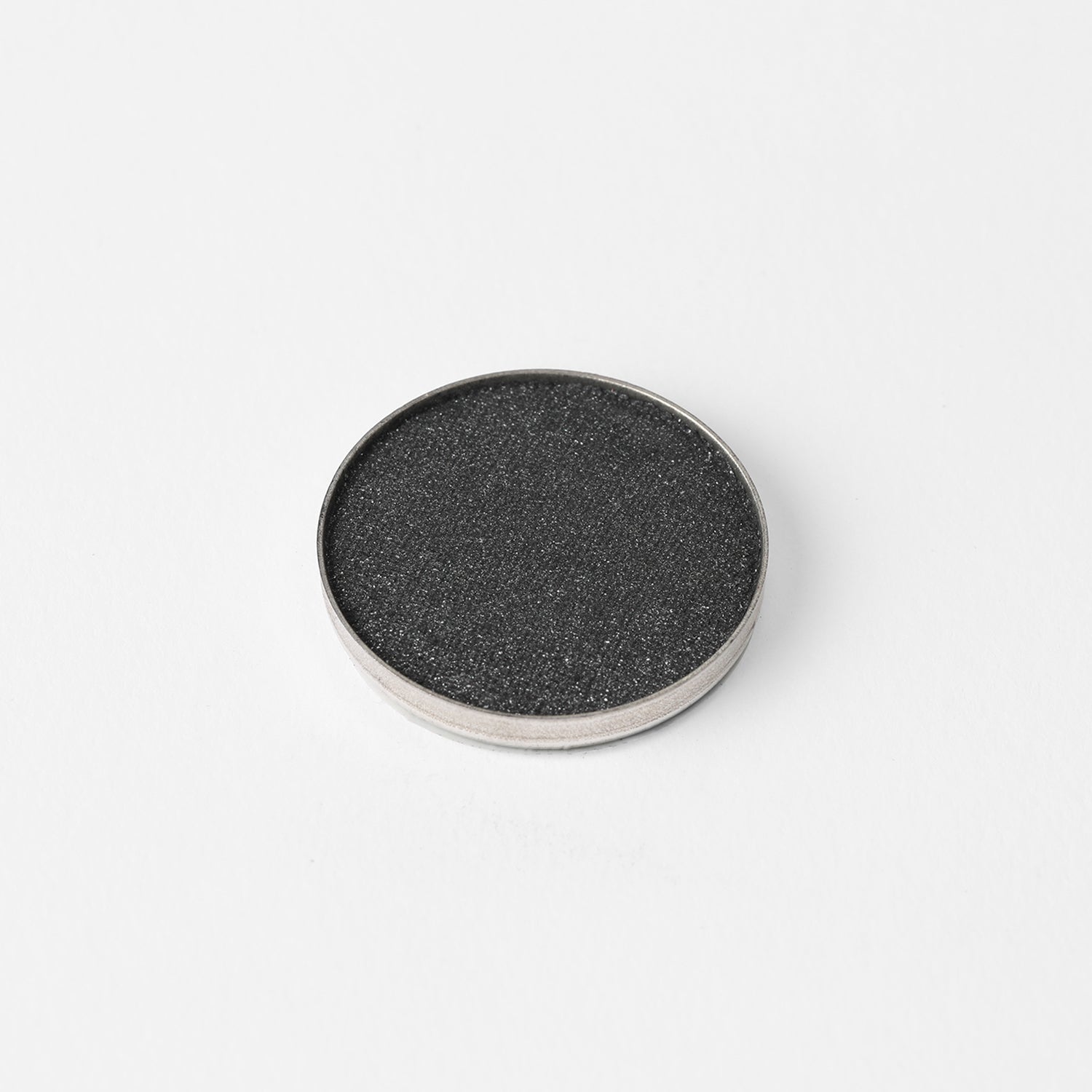 Glow Pressed Eyeshadow: Buildable Long-Lasting Luminous Pigment