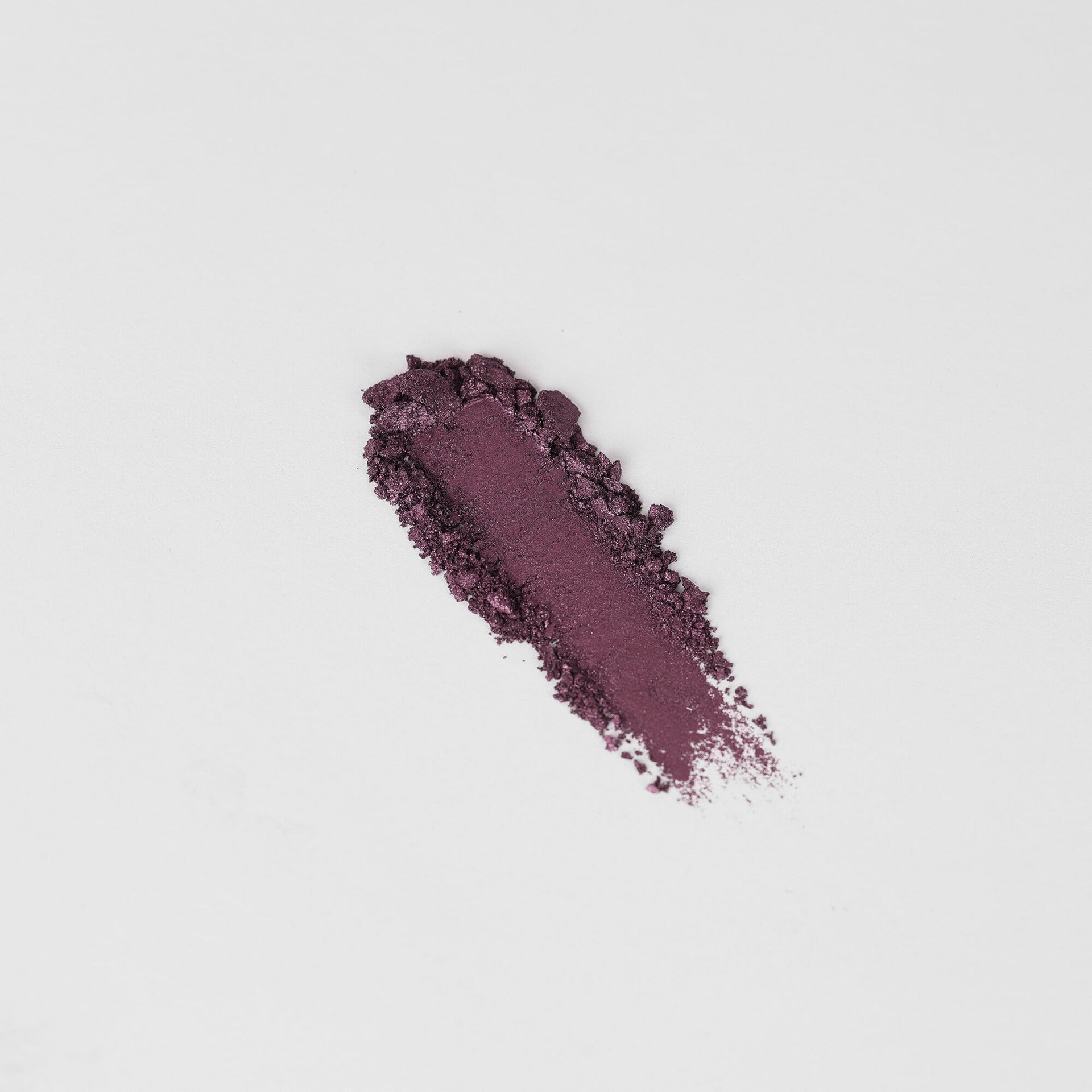 Glow Pressed Eyeshadow: Buildable Long-Lasting Luminous Pigment