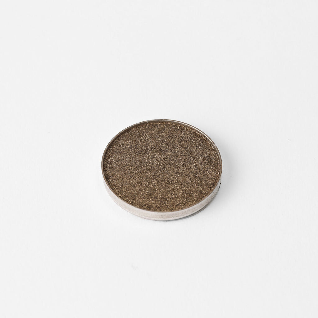 Glow Pressed Eyeshadow: Buildable Long-Lasting Luminous Pigment