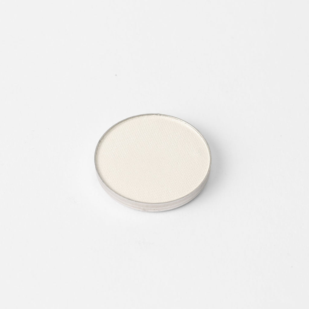 Glow Pressed Eyeshadow: Buildable Long-Lasting Luminous Pigment