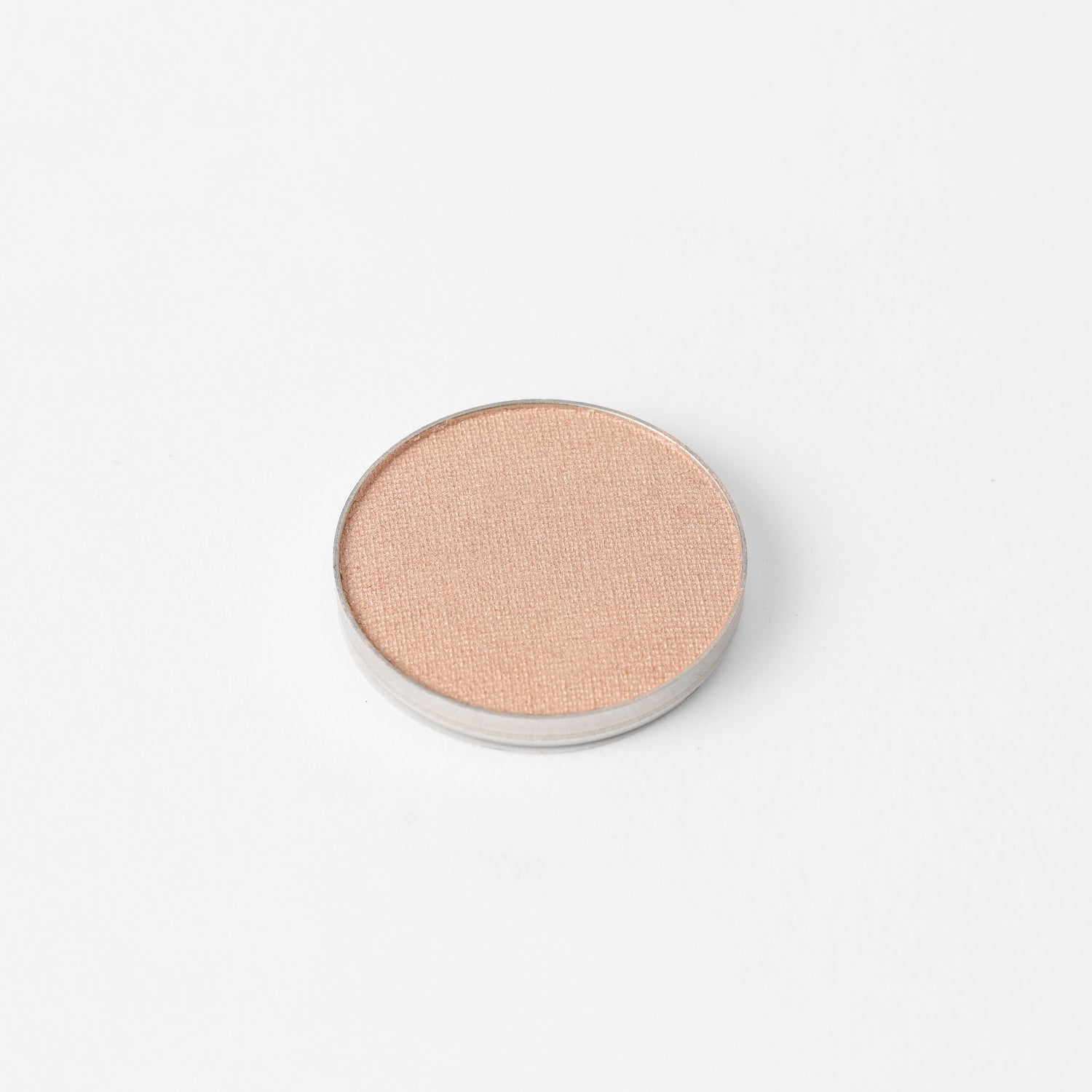 Glow Pressed Eyeshadow: Buildable Long-Lasting Luminous Pigment