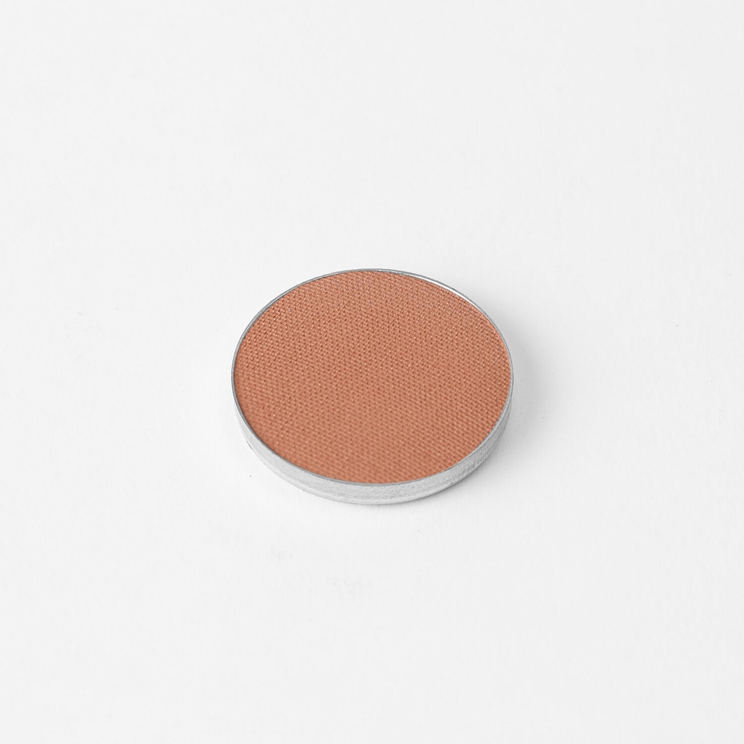 Glow Pressed Eyeshadow: Buildable Long-Lasting Luminous Pigment