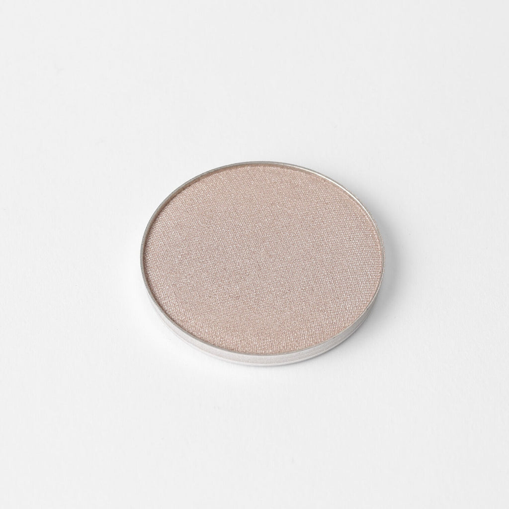 Buildable Vegan Highlighter: Glow and Matte Finishes