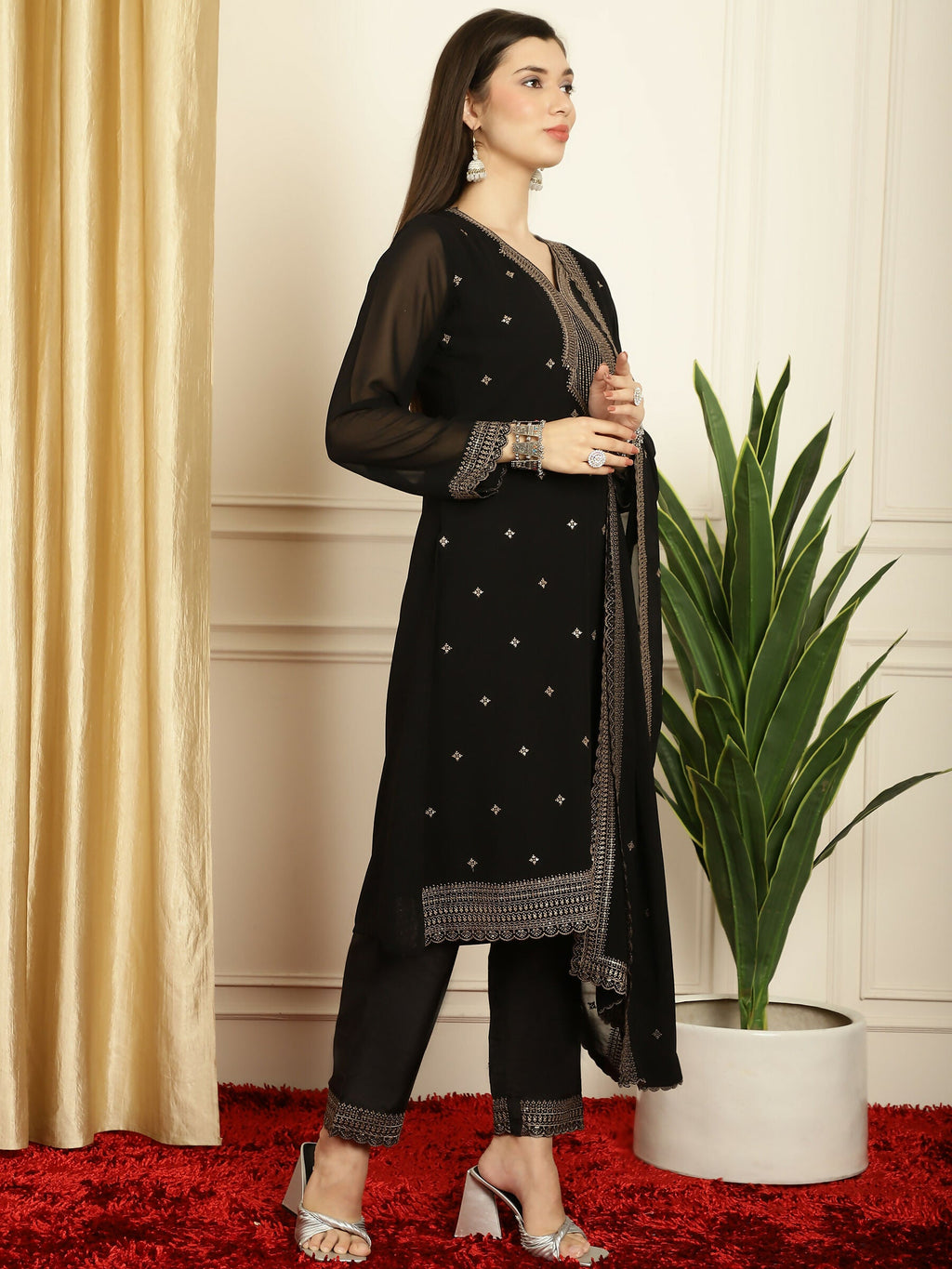 Women's Black Georgette Straight Kurta Set with Resham & Sequin Work