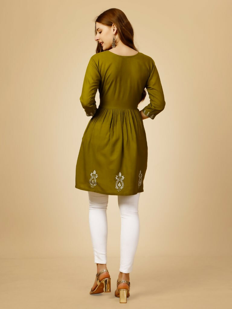Women's Mehendi Green Embroidered A-Line Casual Top, 3/4 Sleeve