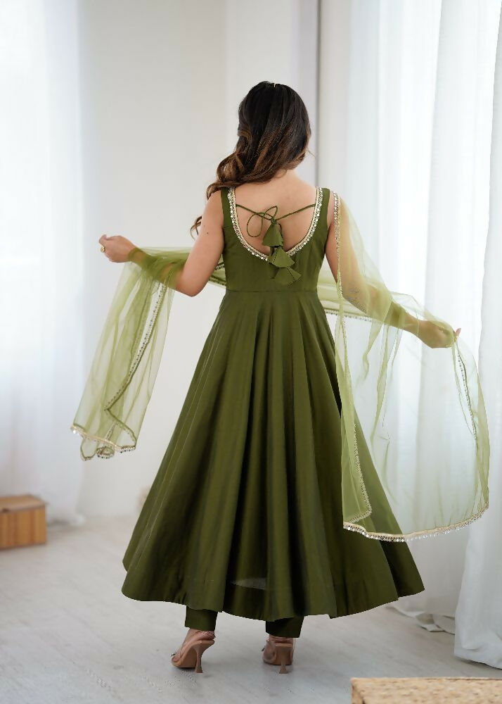 Mehendi Chanderi Kurta Set with Sequin Embroidery