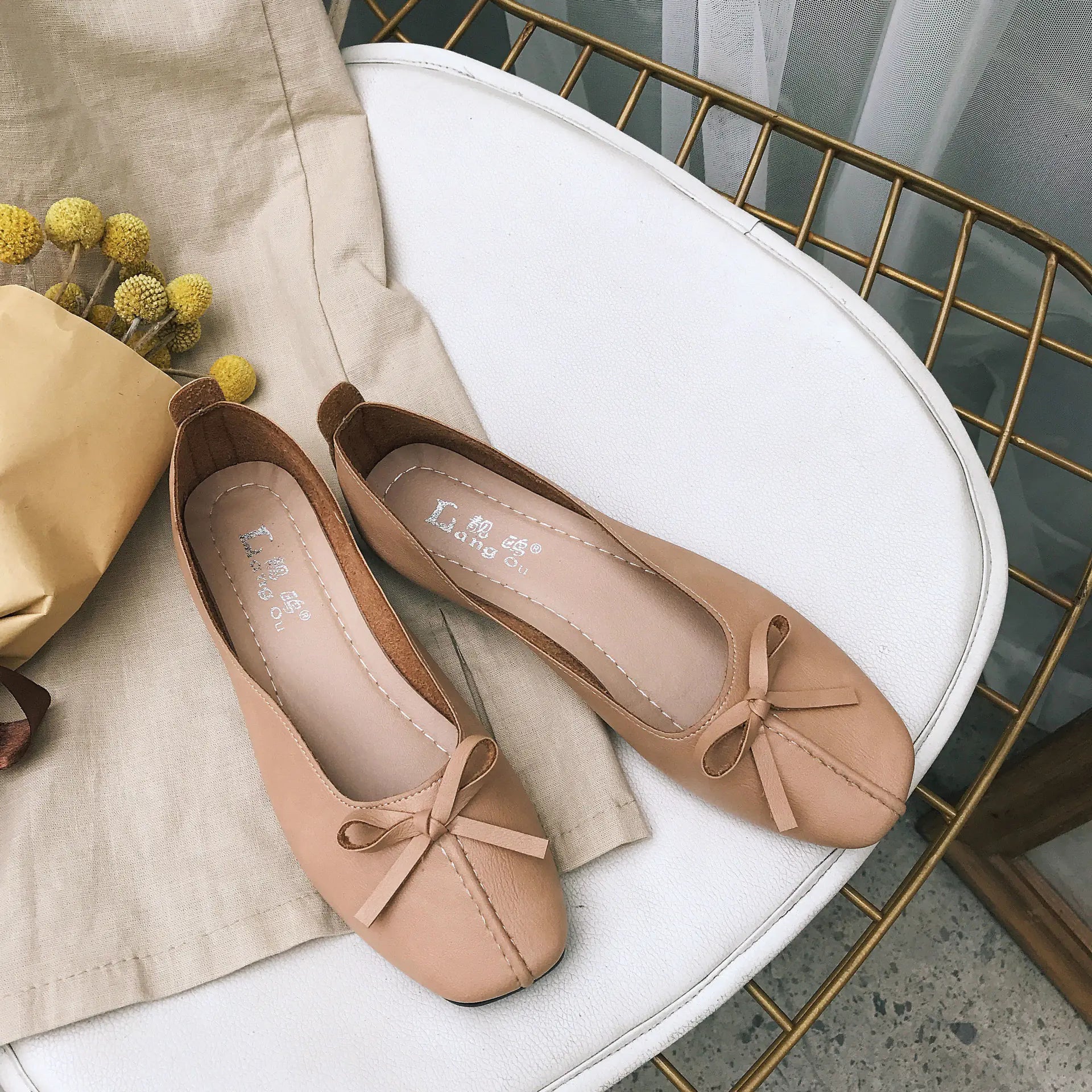 New Women's Flat Shoes - Winter Faux Leather Style