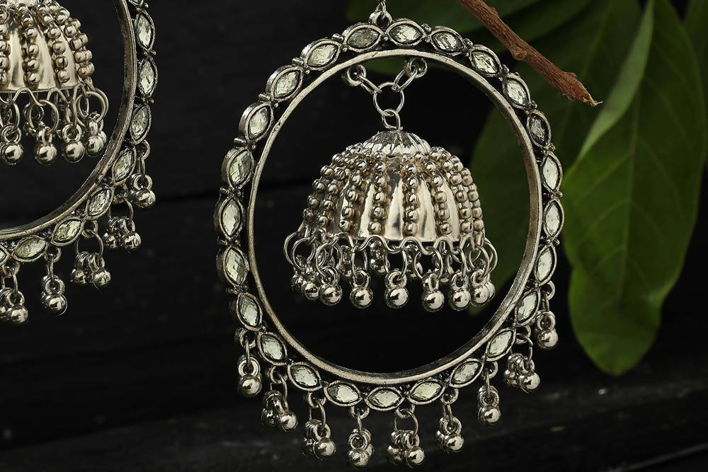 Traditional Silver Kundan Jhumka Earrings for Festive Occasions