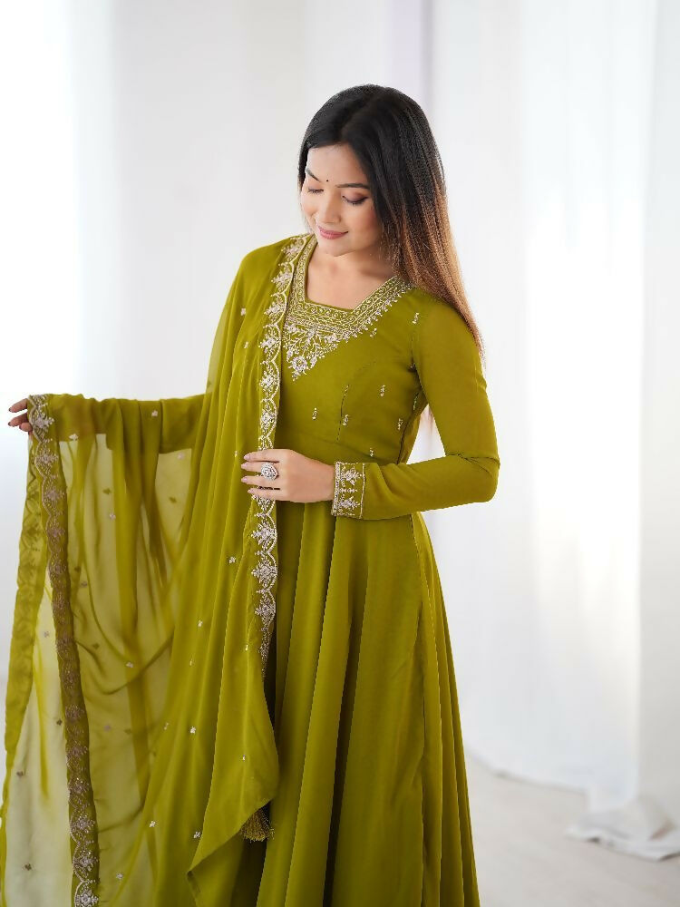Mehndi Olive Green Kurta Set with Sequence Embroidery Work